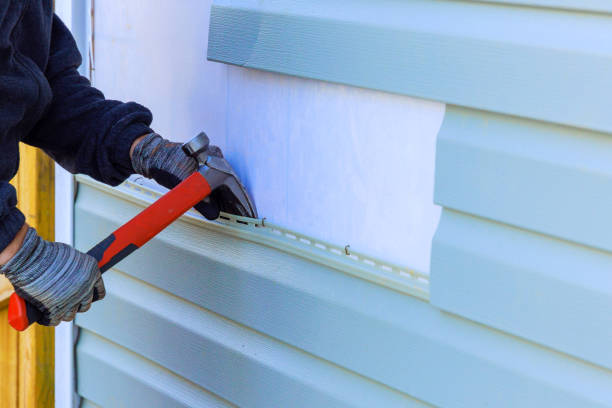 Reliable Emergency Siding Repair contractor in Wynnewood, PA by Squared Siding